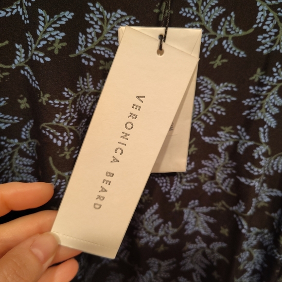 Veronica Beard NWT Blue & Black Floral 100% Silk Clarke Top Sz 14-Cottagecore - Picture 3 of 10